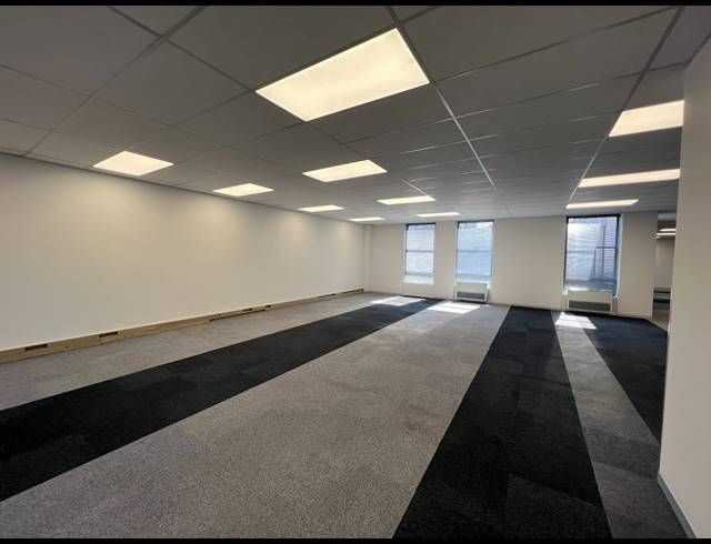 2,000M² OFFICE TO LET IN ROSEBANK